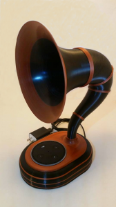 Amazon Echo Dot Gramophone